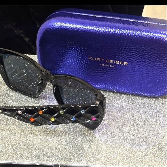 Kurt Geiger London Rectangle Kensington Sunglasses - Picture 8 of 10